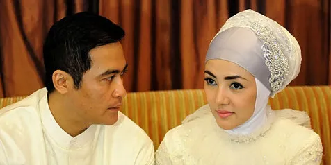 Adjie Pangestu - Bella Shofie Siap Nikah Dengan Adat Batak