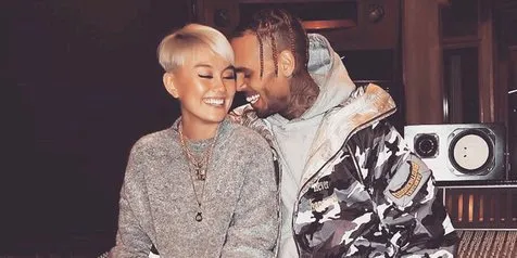 Agnez Mo & Chris Brown Kompak Pamer Video Ciuman Mesra, Ada Apa?