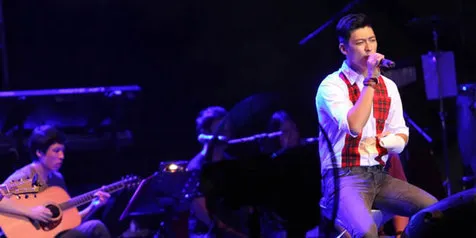 Ajak Revalina S Temat ke Panggung Konser, Penonton Tim Hwang Histeris