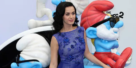 Aksi Para Artis Ketika Mengisi Suara Film SMURFS 2