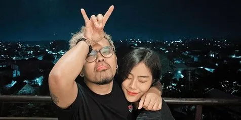 Alasan Firsabila Tetap Mempertahankan Hubungannya dengan Coki Pardede