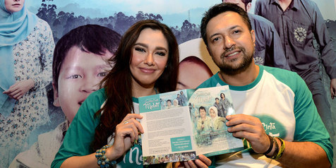 Ari Sihasale - Nia Zulkarnaen Rilis Film Religi Pertama 