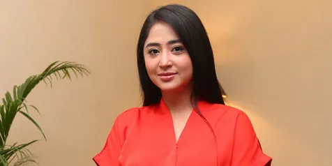 Arti Semur Jengkol Pemberian Dewi Perssik Untuk Saipul Jamil