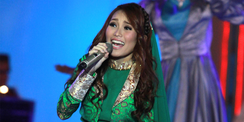 Ayu Ting Ting 'Geregetan', Kepada Siapa? - KapanLagi.com