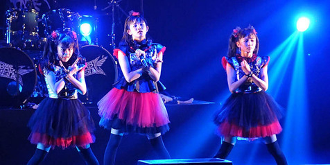 BABYMETAL: Personel Metallica Baik Hati - KapanLagi.com