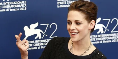 Bak Peramal, Kristen Stewart Prediksi Ganti Gender di 'TWILIGHT'