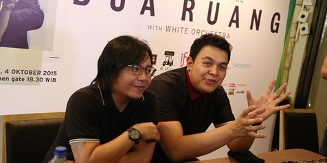 Bawakan Lagu Ari Lasso Di Konser 'Dua Ruang', Tulus Grogi 