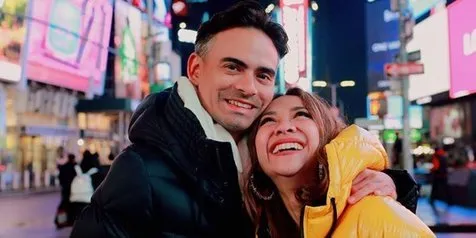 BCL Unggah Foto Pernikahannya dengan Mendiang Ashraf Sinclair, Banjir Dukungan dari Banyak Artis