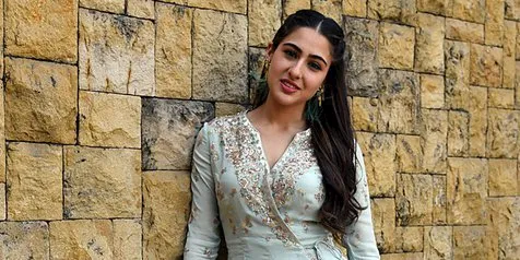 Berat Badan Pernah di Angka 96 Kilogram, Sara Ali Khan Beber Caranya Jadi Langsing