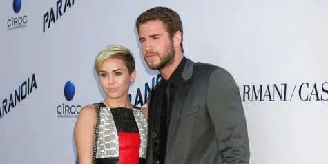 Beredar Video Liam Hemsworth Menikahi Miley Cyrus, Beneran Nggak Nih?