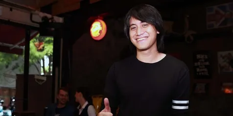 Berfoto Romantis di Bali, Kevin Aprilio Bantah Jalani Pre Wedding