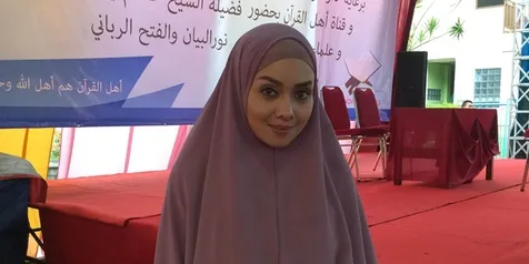 Berhijab, Terry Putri Ingin Dapat Jodoh Sesuai Koridor Islam