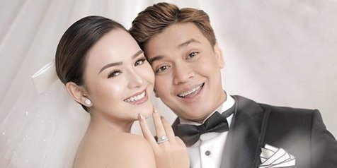 Foto Jadul Billy Syahputra - 7 Artis Cantik Yang Pernah Kasmaran Sama