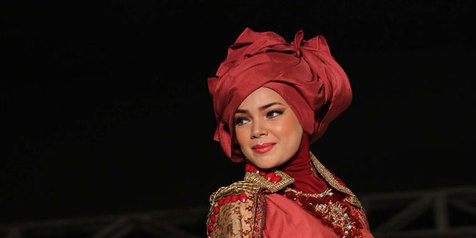 Bulan Ramadan Dewi Sandra Ingin Introspeksi Diri 