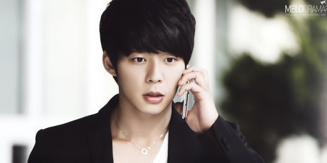 Cedera Bahu, Park Yoochun Tetap Syuting 'Three Days' - KapanLagi.com