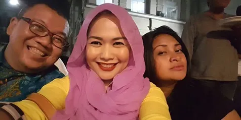 Cerai Kali Kedua, Hubungan Dea Mirella & Mantan Pasang Surut