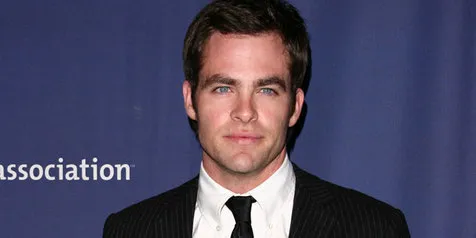 Chris Pine Diincar Terlibat 'HORRIBLE BOSSES 2'