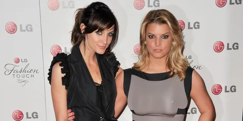 Congrats! Ashlee Simpson Resmi Menikah Dengan Evan Ross