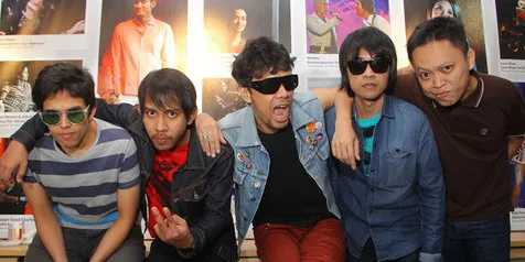 the upstairs dansa akhir pekan the upstairs dansa akhir pekan