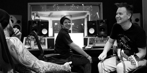 Datang Juga, Blink 182 Rilis Single Baru 'Bored to Death'