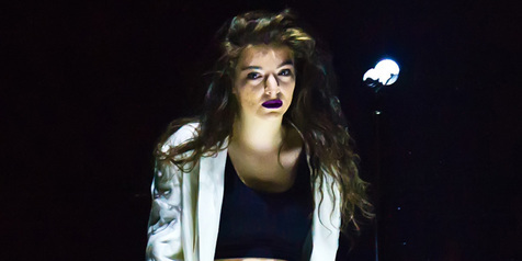 Direndahkan Haters, Lorde Beri 'Tamparan' Balik
