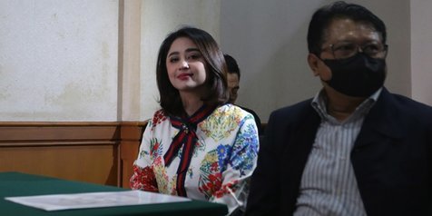 Ditalak Angga Wijaya, Dewi Perssik: Siapa Sih Yang Mau Cerai Lagi? Inbox