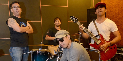 Dituduh Memeras, Ian Kasela Siap Laporkan Bos Karaoke 