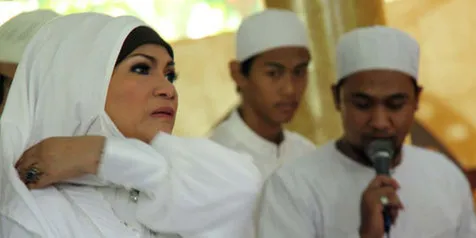 Dorce Gamalama Mengenang 1000 Hari Wafatnya Gus Dur