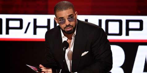Drake Tak Akan Datang Dalam Acara Ceremony Grammy Awards 2017