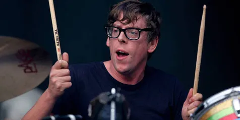 Drummer The Black Keys Ganti Nama Justin Bieber di Twitter