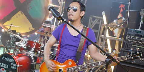 Duet Dengan Acha, Pongki Barata Isi Soundtrack Film - KapanLagi.com