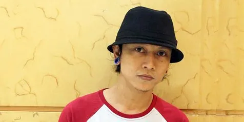 Dulu Penyanyi Punk Dan Rock, Willy Kini 'Hijrah' Ke Lagu 