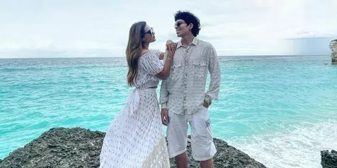 Fakta-fakta Seputar Rencana Pernikahan Atta Halilintar dan Aurel Hermansyah