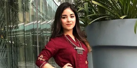 Fakta-Fakta Zaira Wasim, Karir Ditentang Orangtua - Tinggalkan Bollywood Demi Islam