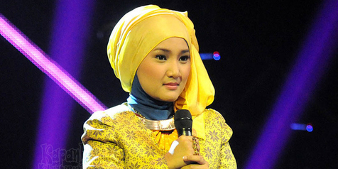 Fatin Sendu, "Tak Ada Yang Abadi" Jadi Saksi - KapanLagi.com