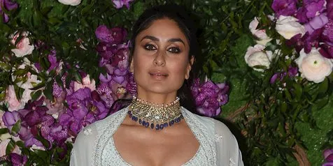 Flat Shoes Hijau Neon Kareena Kapoor di Bandara, Cerahnya Bikin Salfok!