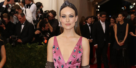 Foto Cantik Di Red Carpet Oscar Olivia Wilde Pamer Cleavage Kapanlagi Com