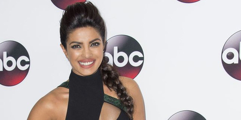  Foto Dapur  Apartemen  Priyanka Chopra di New York Cantik 