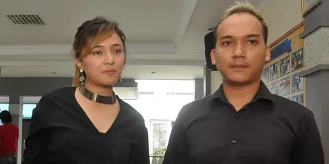 [FOTO] Pelukan Sayang, Bukti Cinta Egi John Buat Marshanda 