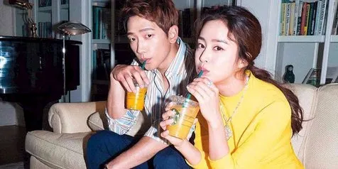 FOTO: Rain - Kim Tae Hee Nikmati Kencan Berdua di Sebuah Cafe Jepang