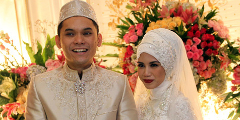 FOTO Resepsi Pernikahan Ben Kasyafani Ines Pakai Adat 