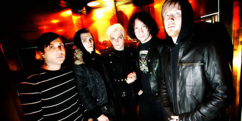 Gerard Way: Banyak Orang Berpikir MCR Adalah Band Pemuja Kematian