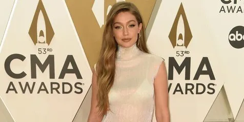 Gigi Hadid Lebih Pilih Mati Daripada Disuruh Nge-gym