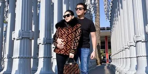 Harga Jaket Syahrini Saat Liburan Ke Amerika, Bisa Buat Beli Mobil Minibus Cash!