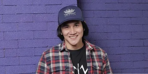 Hikmah Adanya Pandemi Virus Corona, Vino G Bastian Ajak Masyarakat Saling Berbagi