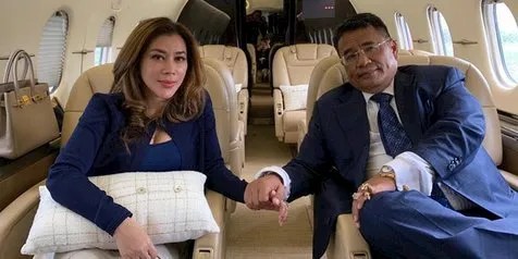 Hotman Paris Ungkap Siapa yang Membiayai Jet Pribadi Syahrini, Benar Seorang Haji?