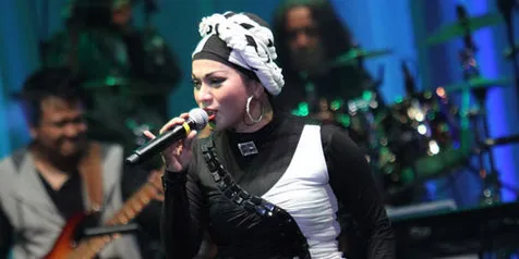 Imaniar Sibuk Orbitkan Artis Baru Kapanlagi Com