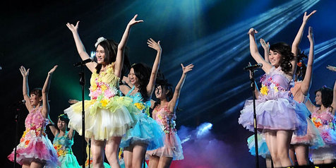 JKT48 Ramaikan Anime Festival Asia Indonesia 2013 ...