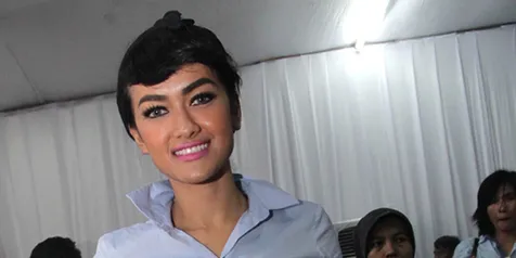 Julia Perez Ikut Terseret Kasus Pencemaran Nama Baik