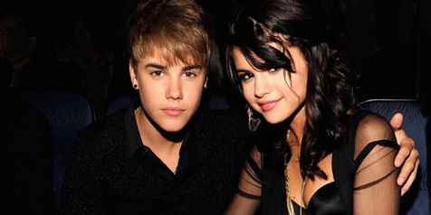 Justin Bieber Selena Gomez Pamer Ciuman Yang Berakhir Tragis Kapanlagi Com